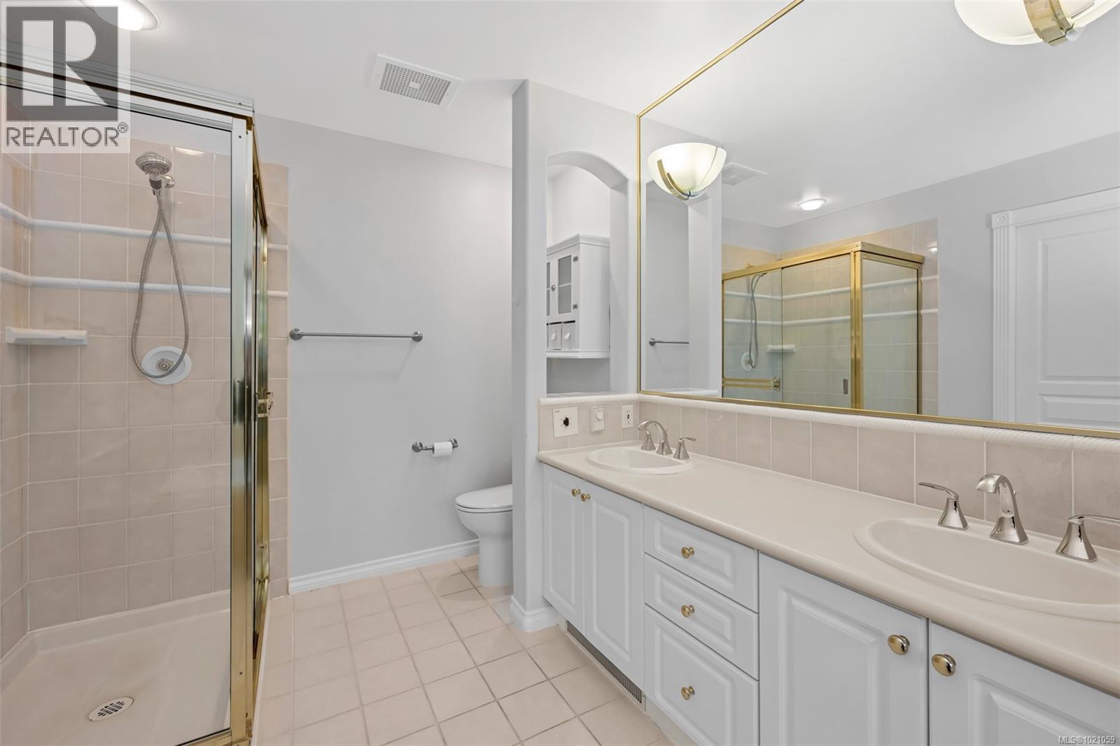 98 530 Marsett Place, Saanich