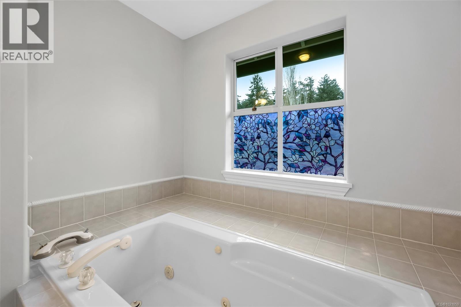 98 530 Marsett Place, Saanich