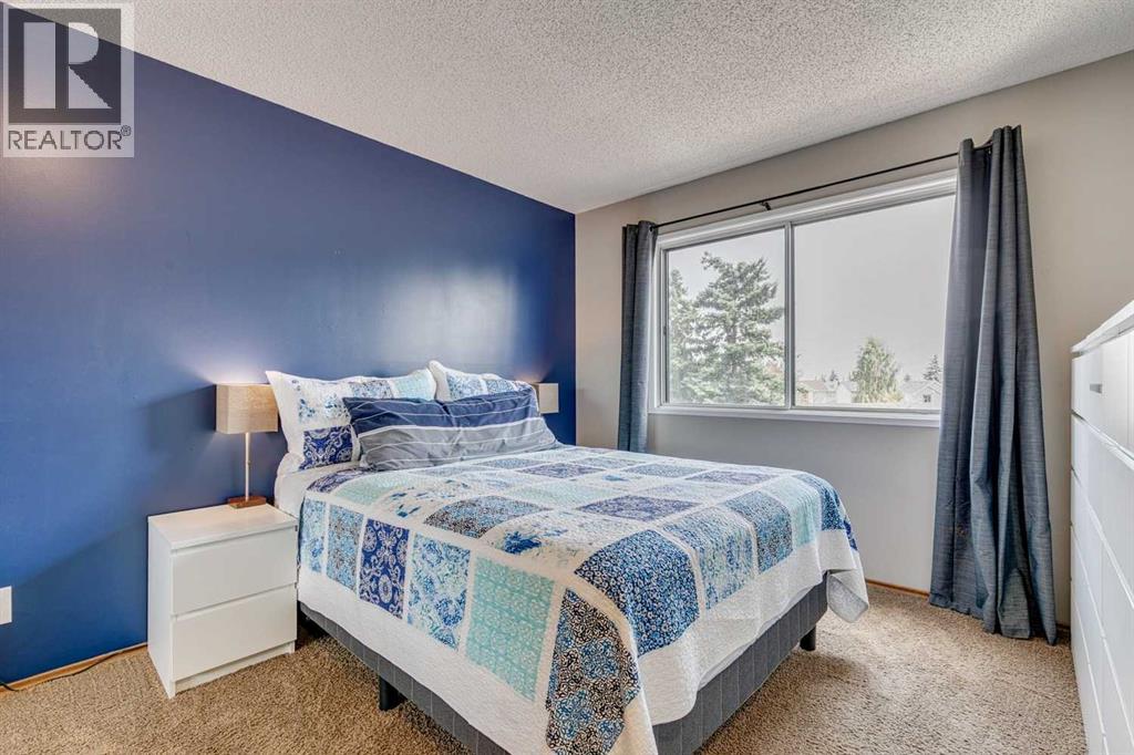 Single Family House 4 Level for Sale in  Millcrest Road SW Millrise Calgary 