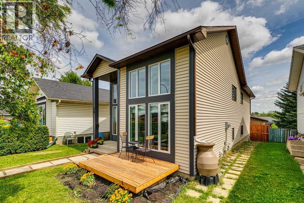 Single Family House 4 Level for Sale in  Millcrest Road SW Millrise Calgary 