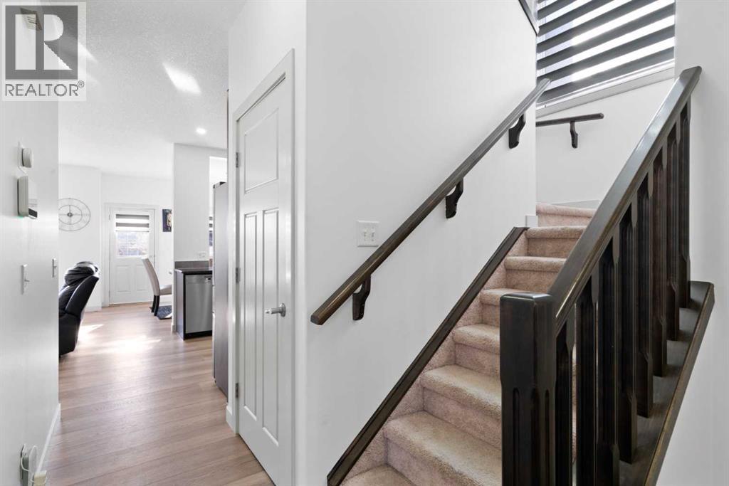 Single Family House for Sale in  Everhollow Rise SW Evergreen Calgary 