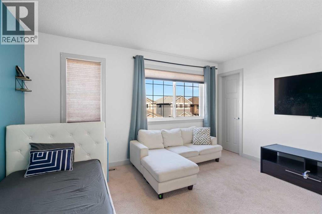 Single Family House for Sale in  Everhollow Rise SW Evergreen Calgary 