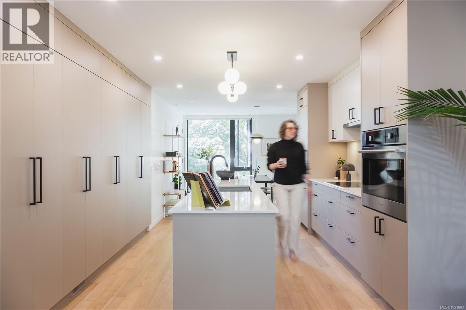 7 907 Redfern Street, Victoria