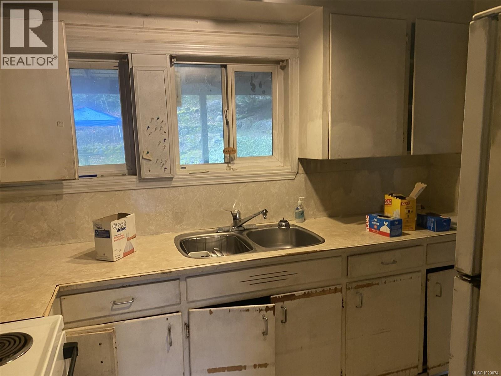  4976 Sooke Road, Metchosin