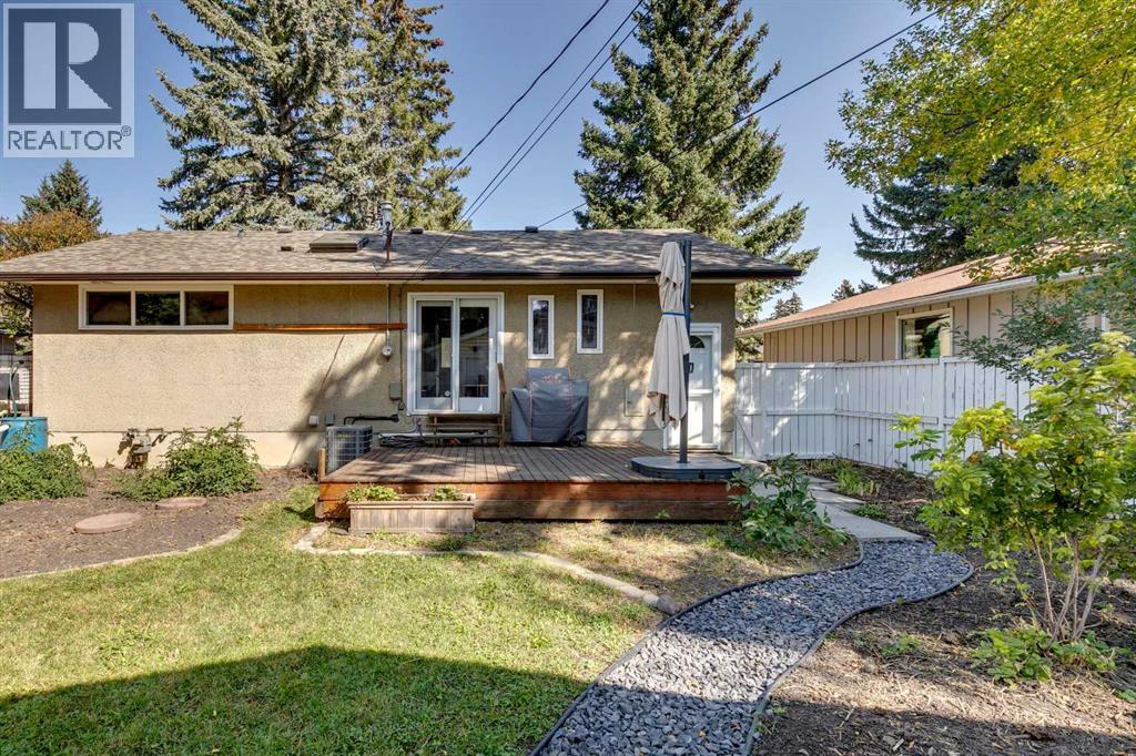 Single Family House Bungalow for Sale in  Bearspaw Drive NW Brentwood Calgary 