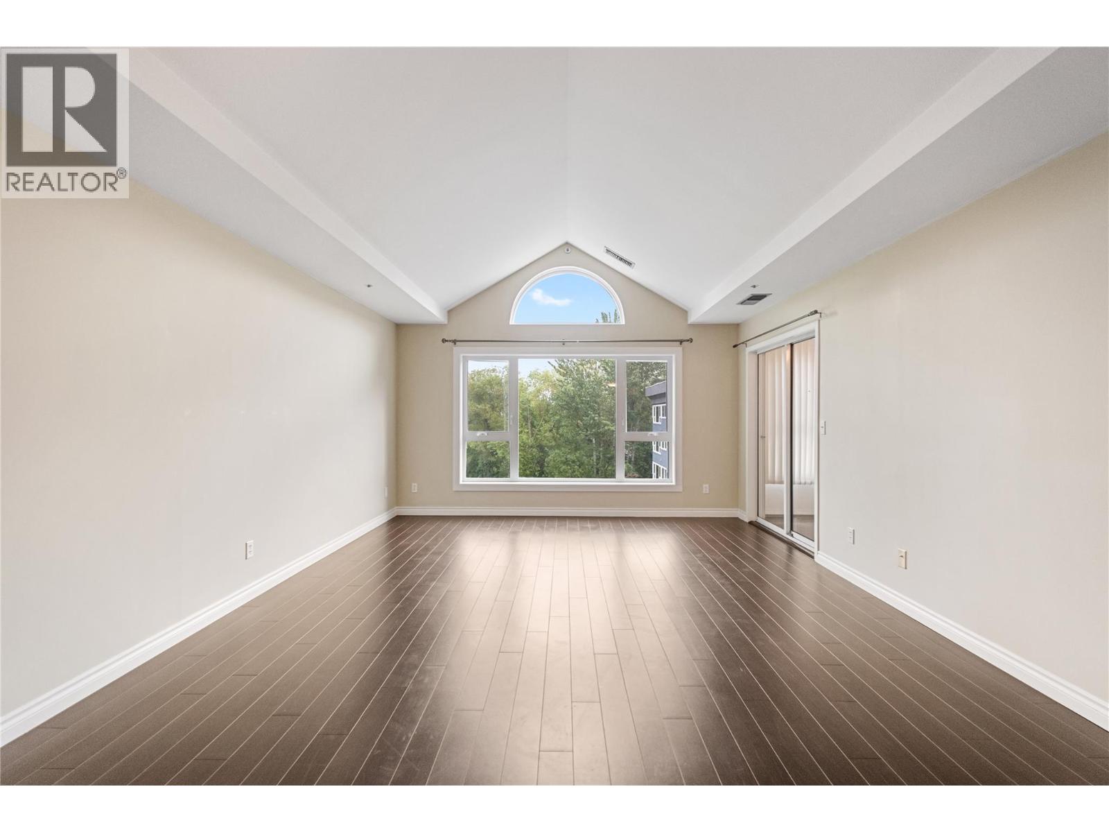 323 1045 Sutherland Avenue, Kelowna