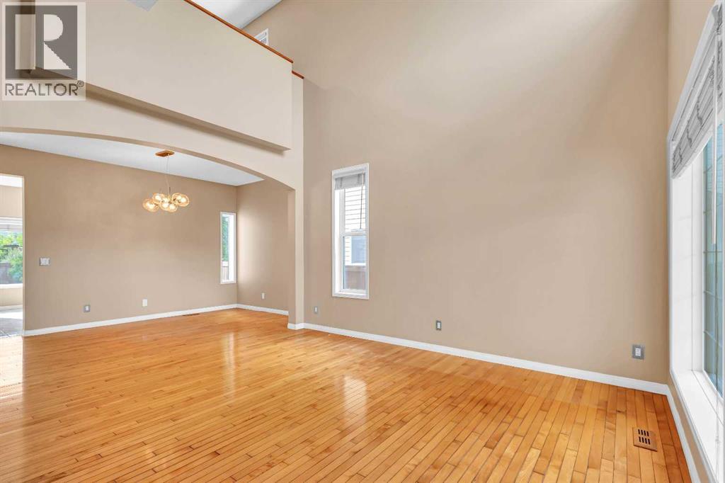 Single Family House for Sale in  Shannon Square SW Shawnessy Calgary 