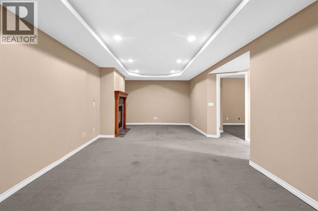 Single Family House for Sale in  Shannon Square SW Shawnessy Calgary 