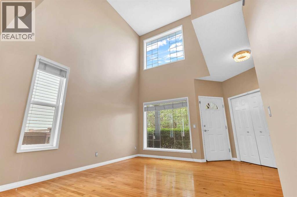 Single Family House for Sale in  Shannon Square SW Shawnessy Calgary 