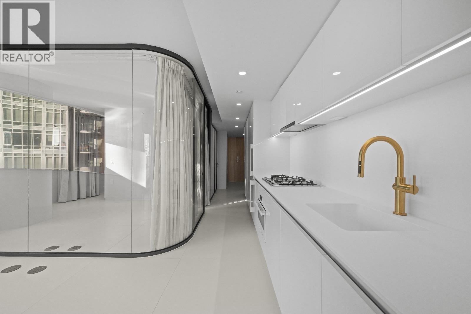 706 1033 NELSON Street - photo 2