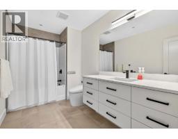 3434 Mckinley Beach Drive Unit 408, Kelowna, BC V1V0H3 Photo 26