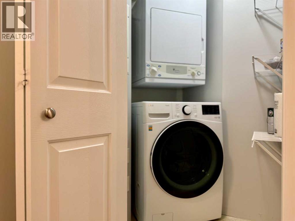 Single Family House for Sale in   Fish Creek Boulevard SW Evergreen Calgary 