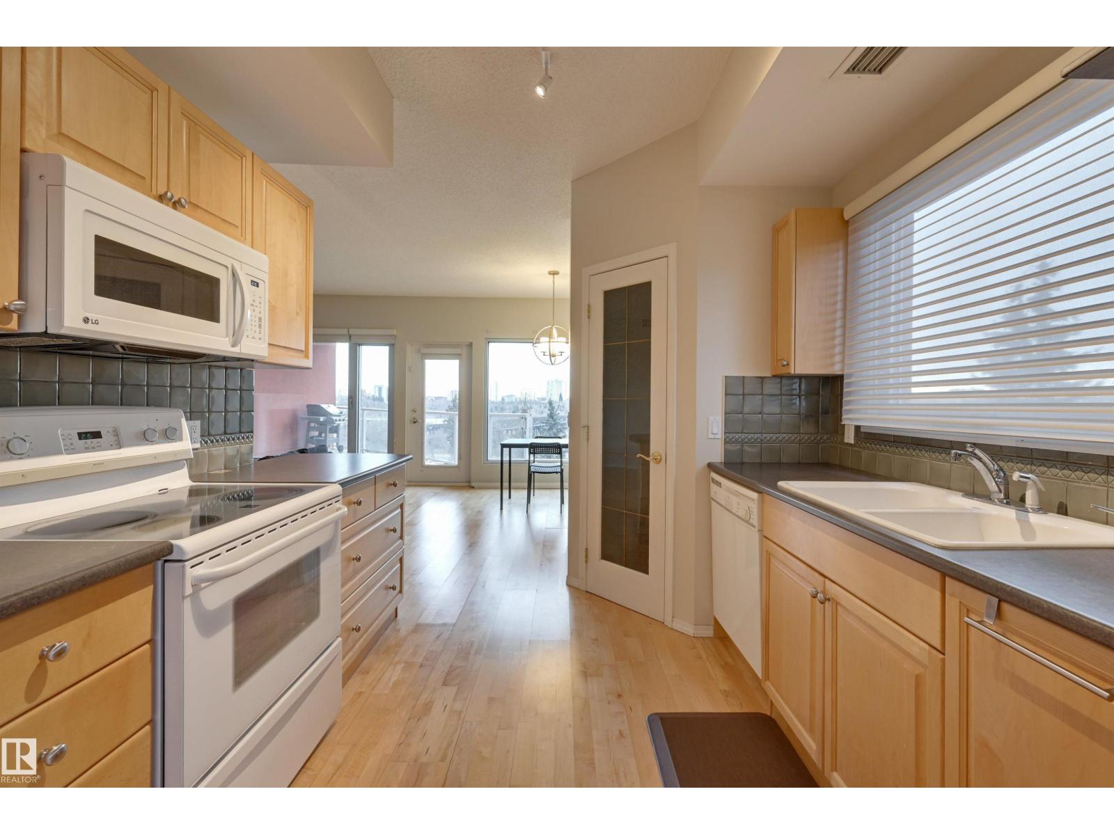 #501 9708 110 ST NW, Edmonton