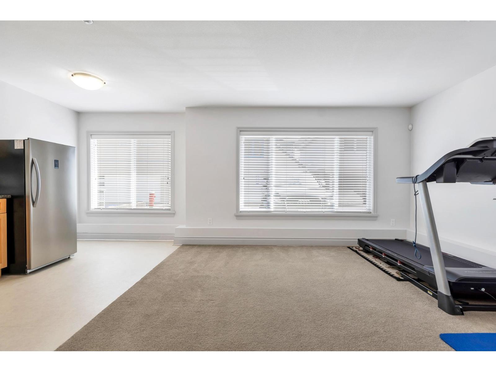 15364 VICTORIA AVENUE STREET, White Rock