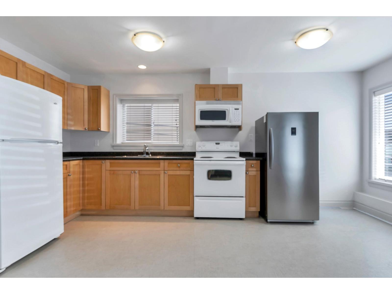 15364 VICTORIA AVENUE STREET, White Rock