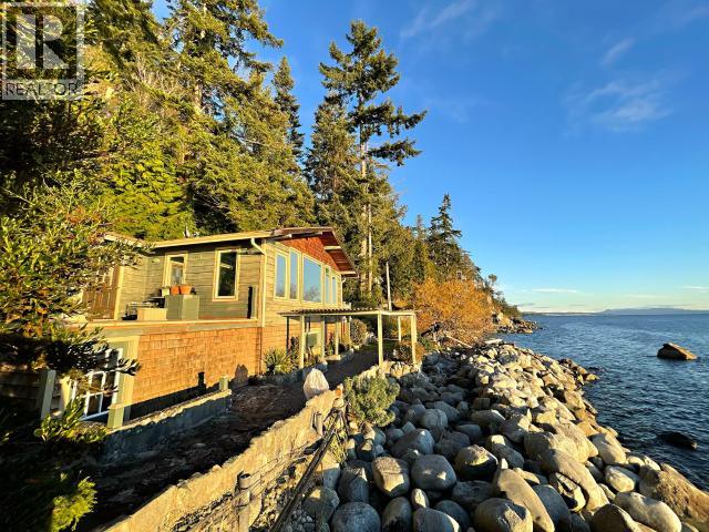 3377 ATREVIDA ROAD, Powell River