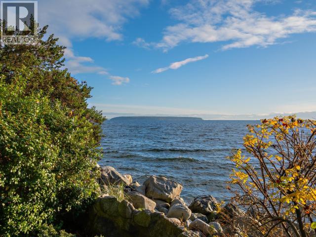 3377 ATREVIDA ROAD, Powell River