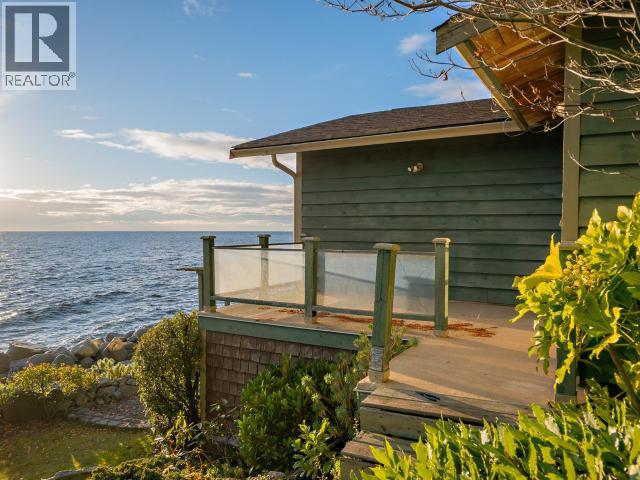 3377 ATREVIDA ROAD, Powell River