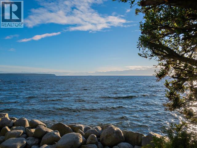 3377 ATREVIDA ROAD, Powell River