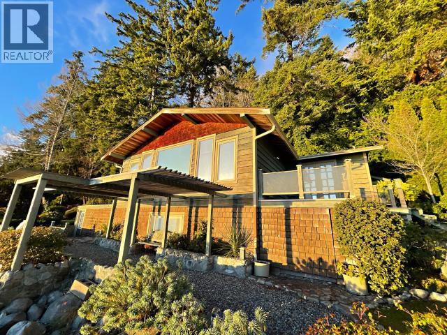3377 ATREVIDA ROAD, Powell River