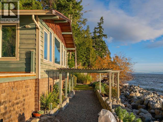 3377 ATREVIDA ROAD, Powell River