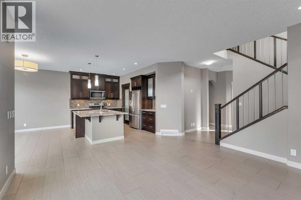 204 Sunset View, Cochrane