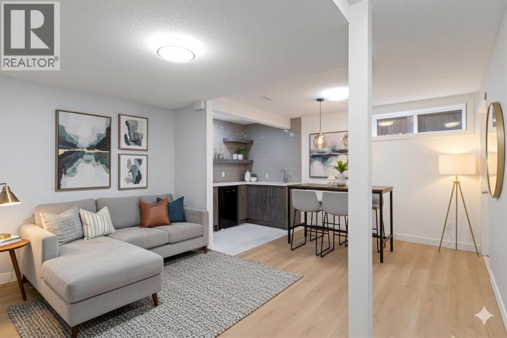 53 Riverside Crescent SE, Calgary, Alberta