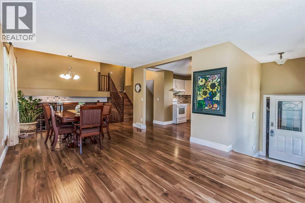 Single Family House 4 Level for Sale in  Bermuda Close NW Beddington Heights Calgary 