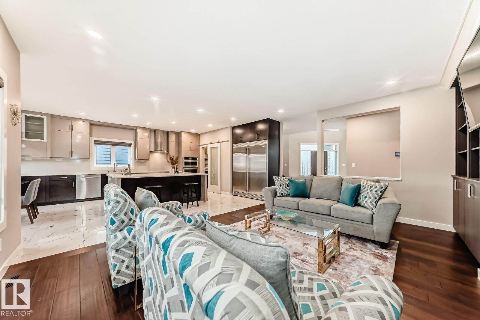 10 LEGACY TC, St. Albert