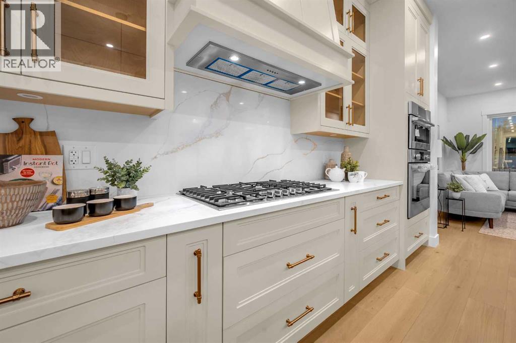 Single Family House for Sale in   Avenue SW North Glenmore Park Calgary 