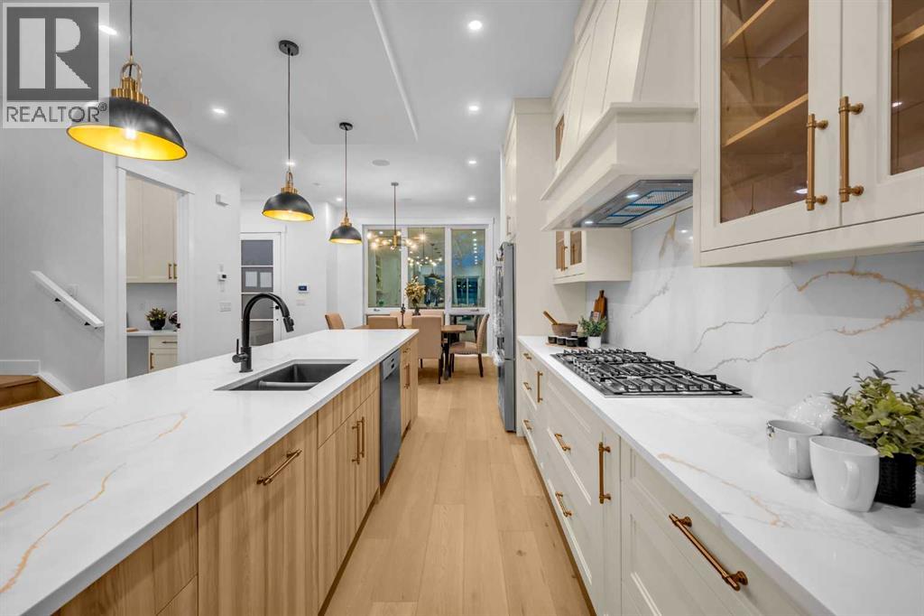 Single Family House for Sale in   Avenue SW North Glenmore Park Calgary 