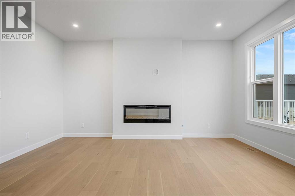 Single Family House for Sale in  Creekstone Grove SW Pine Creek Calgary 