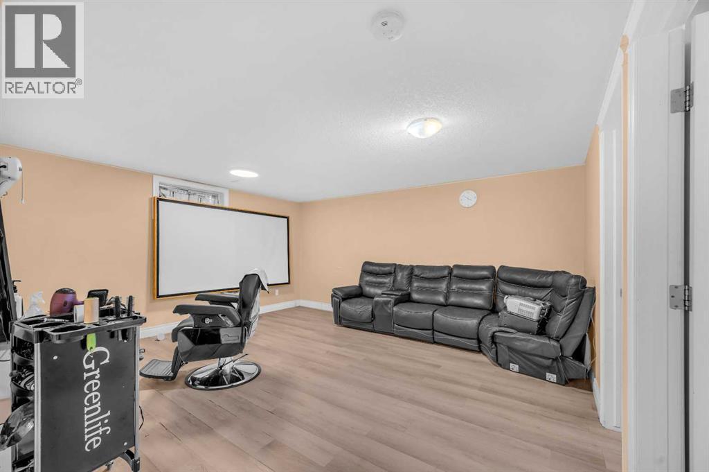 Single Family House Bungalow for Sale in  Faldale Close NE Falconridge Calgary 