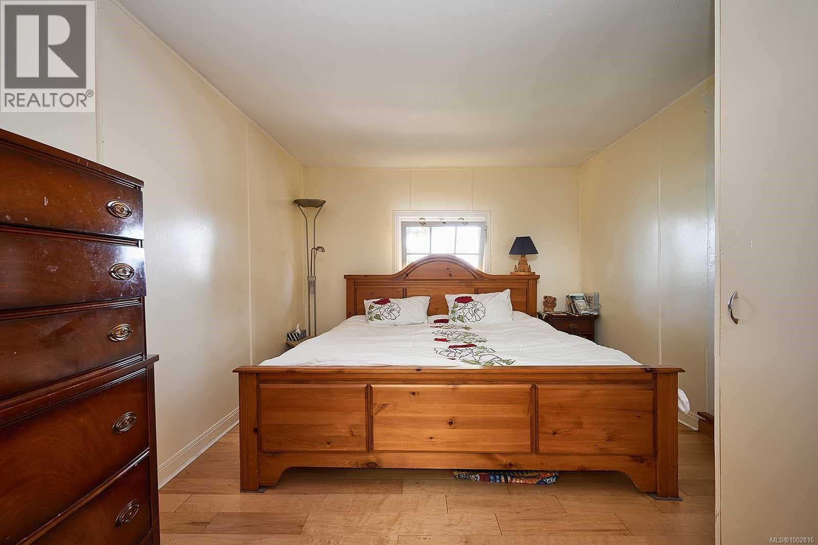  9005 Lochside Drive, North Saanich