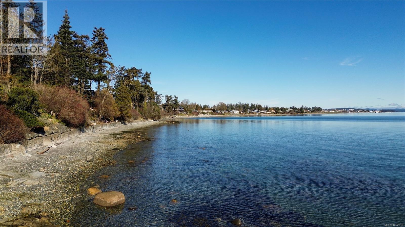  9005 Lochside Drive, North Saanich