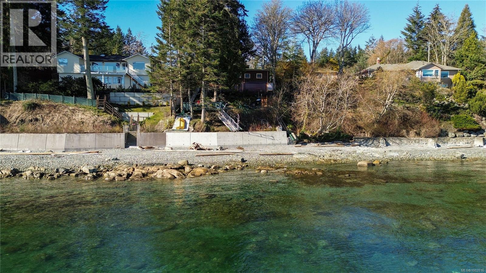  9005 Lochside Drive, North Saanich