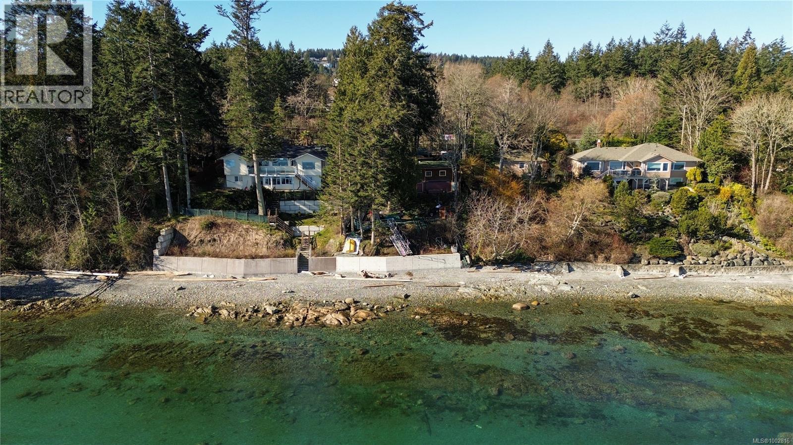  9005 Lochside Drive, North Saanich