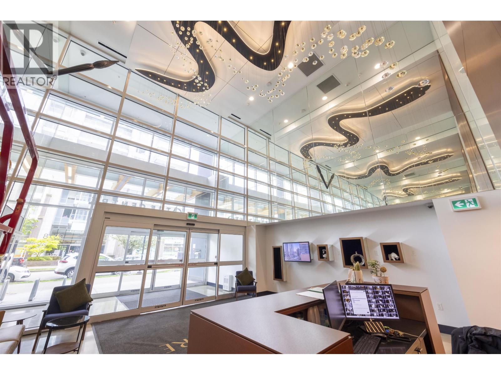 Office in Burnaby - Image 11