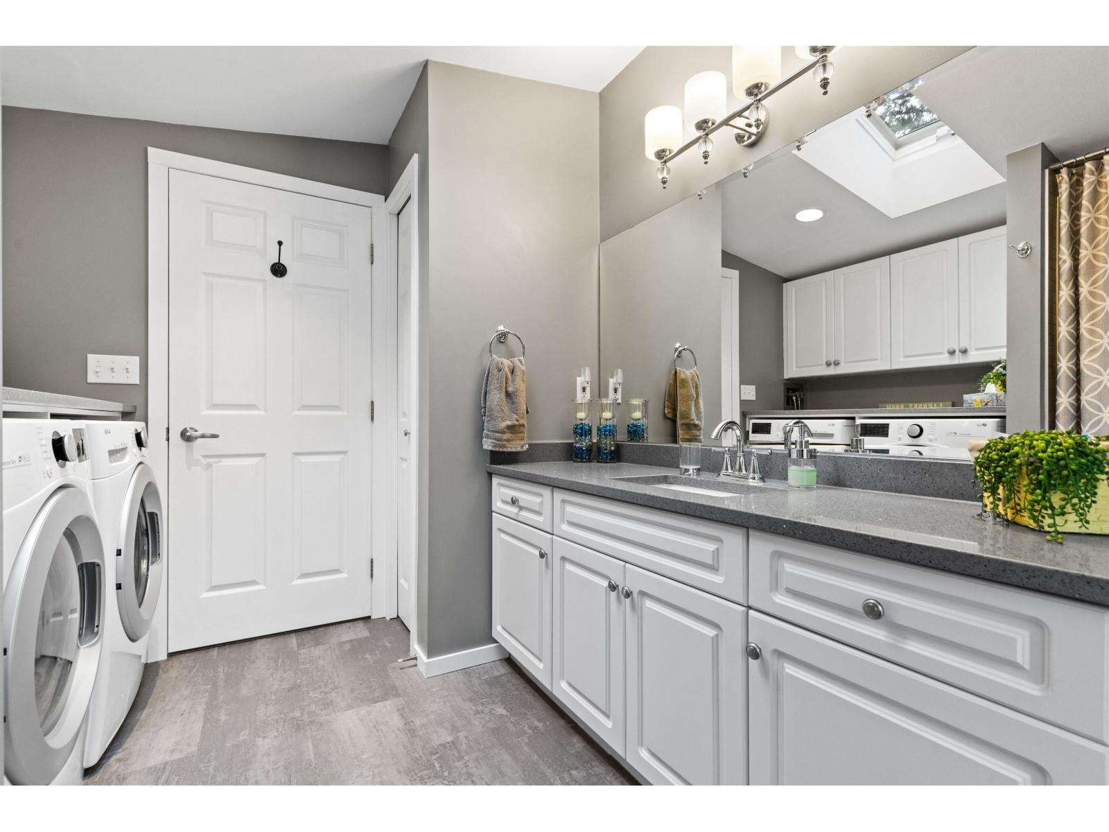 173 FIRST AVENUE, Cultus Lake North, Cultus Lake