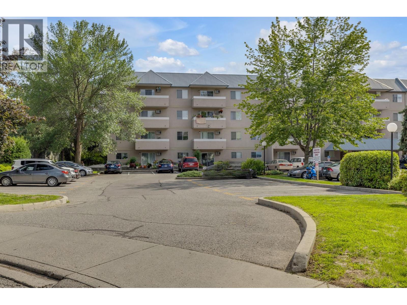 #201-3180 De Montreuil Court, Kelowna