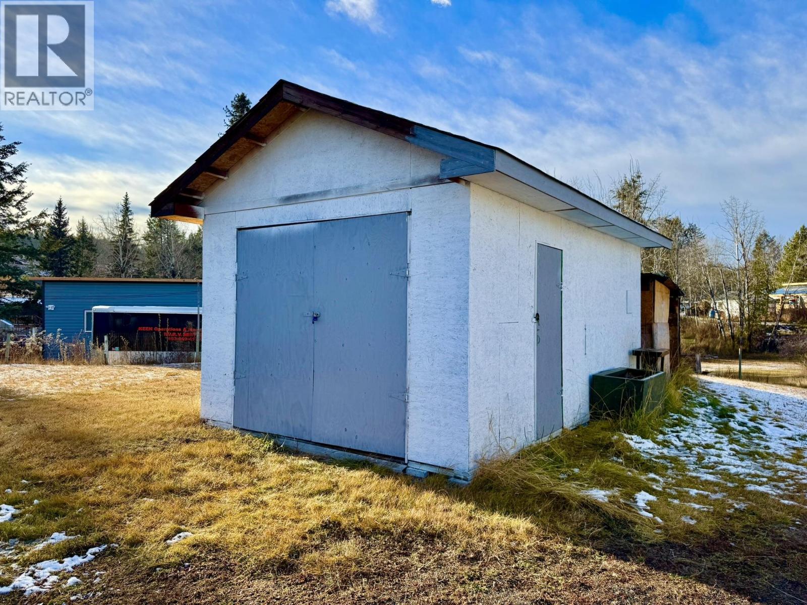 5563 103 MILE LAKE ROAD - 26