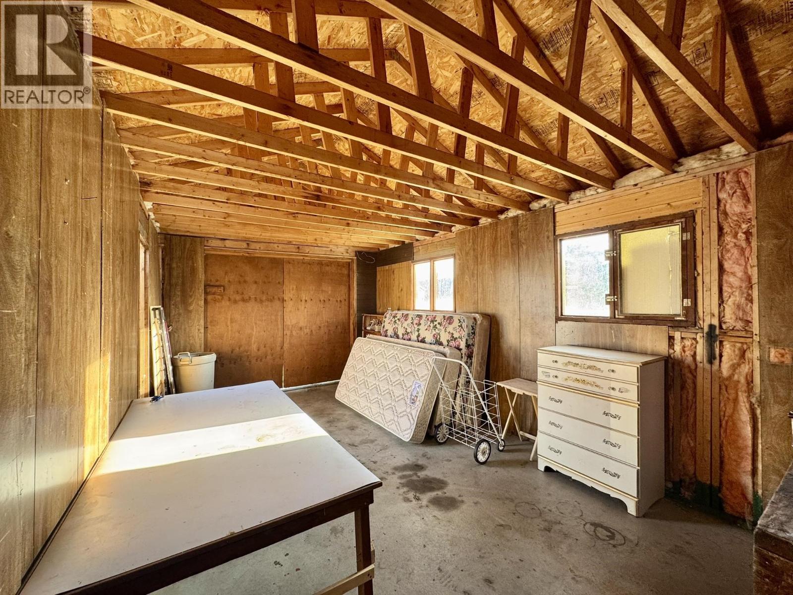 5563 103 MILE LAKE ROAD - 27