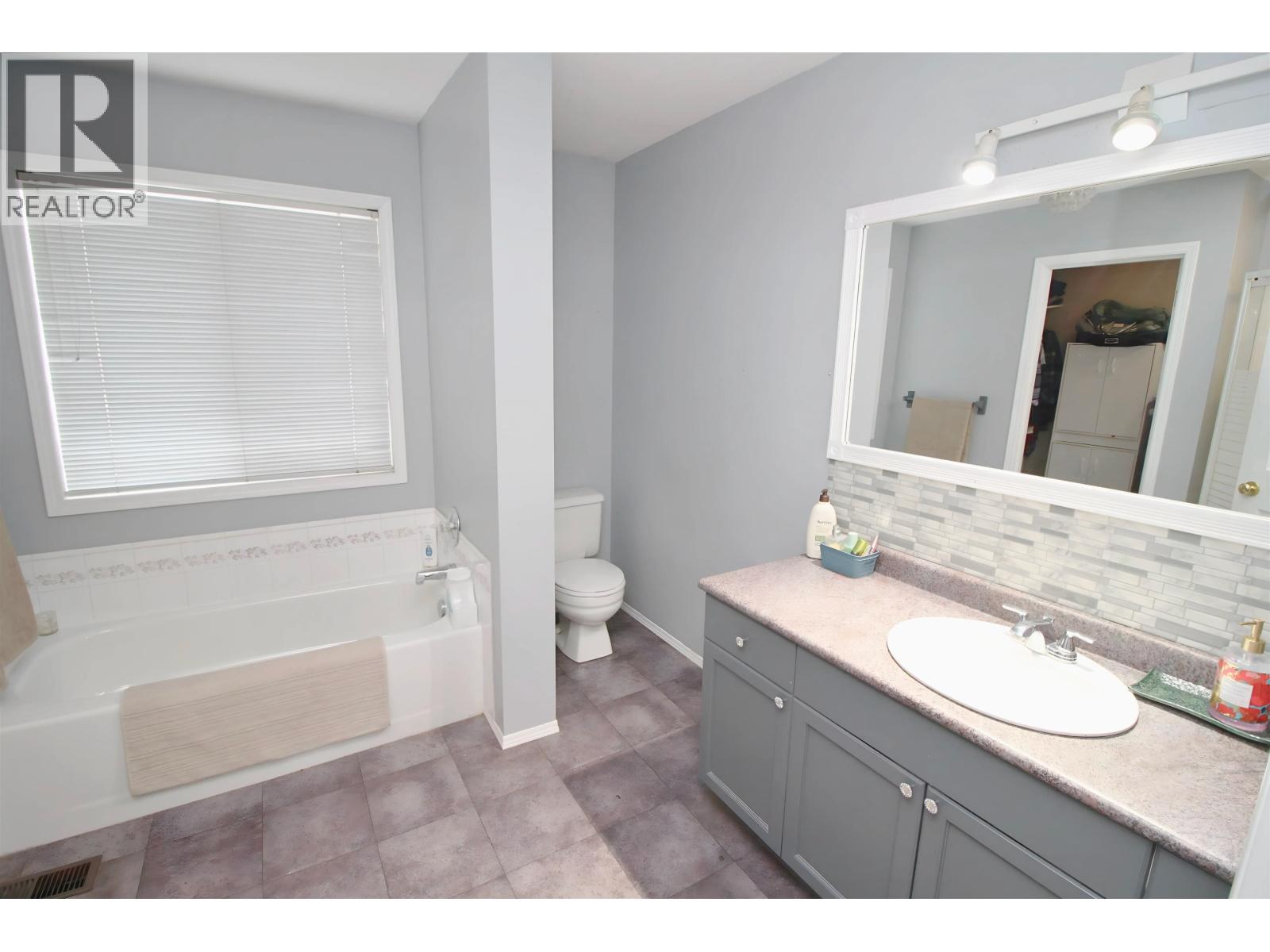 3261 5TH Street, Houston