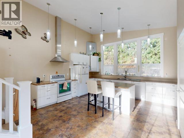 3004 PEBBLE BEACH ROAD, Powell River