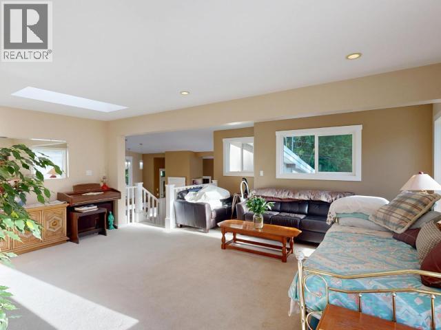 3004 PEBBLE BEACH ROAD, Powell River