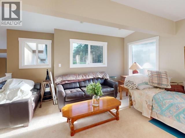 3004 PEBBLE BEACH ROAD, Powell River