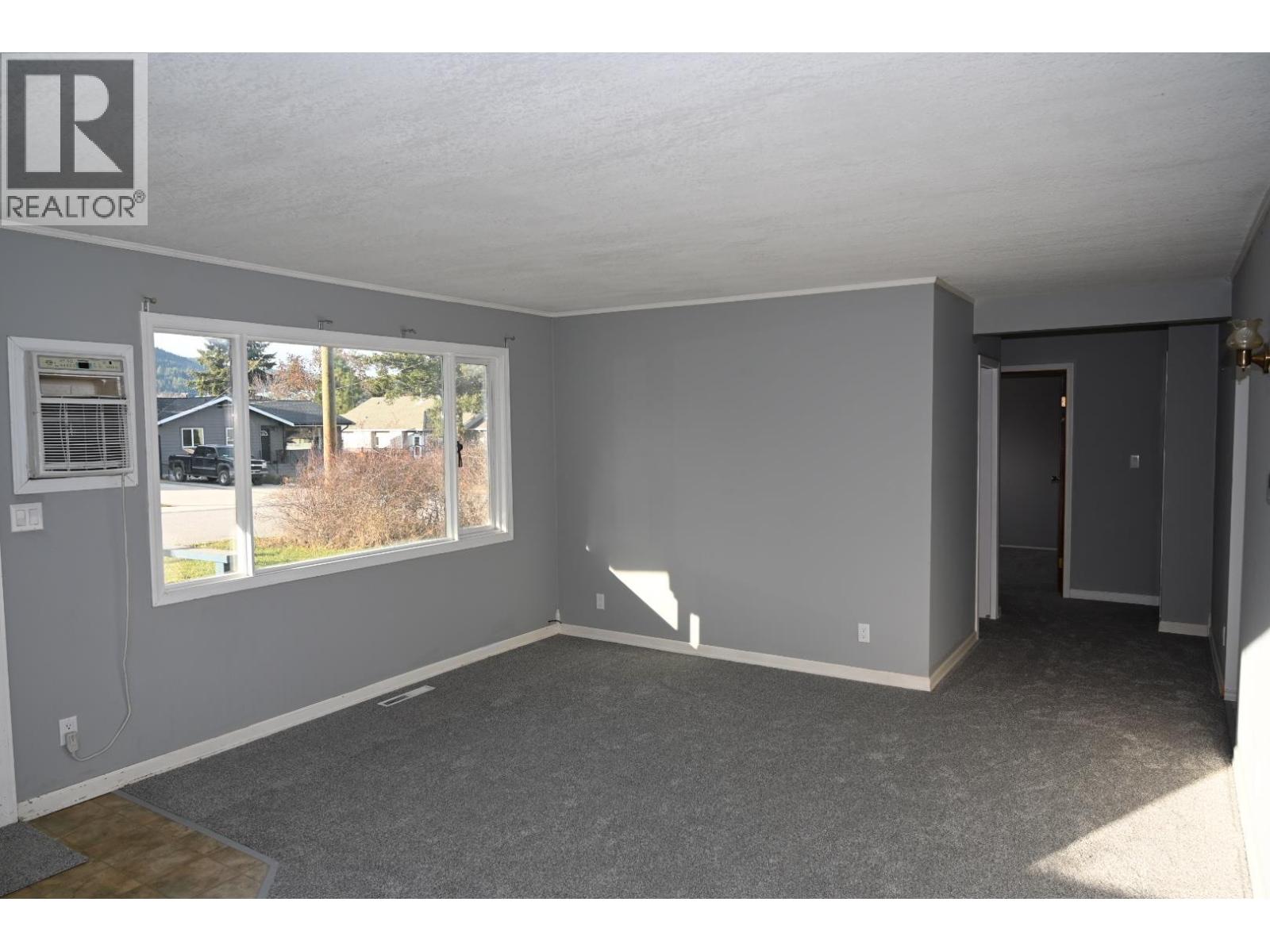 2560 Colony Street, Armstrong