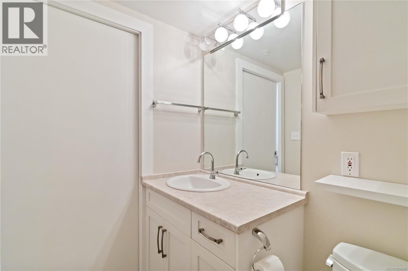 404 1063 Southgate Street, Victoria