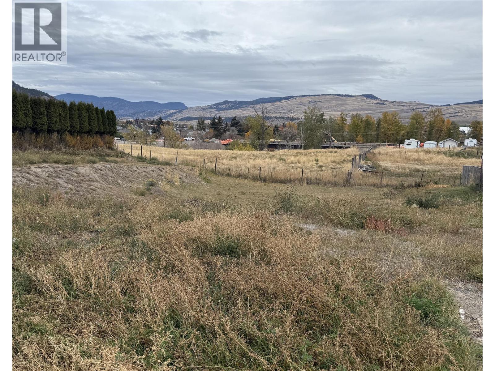  1638 Fir Avenue, Merritt