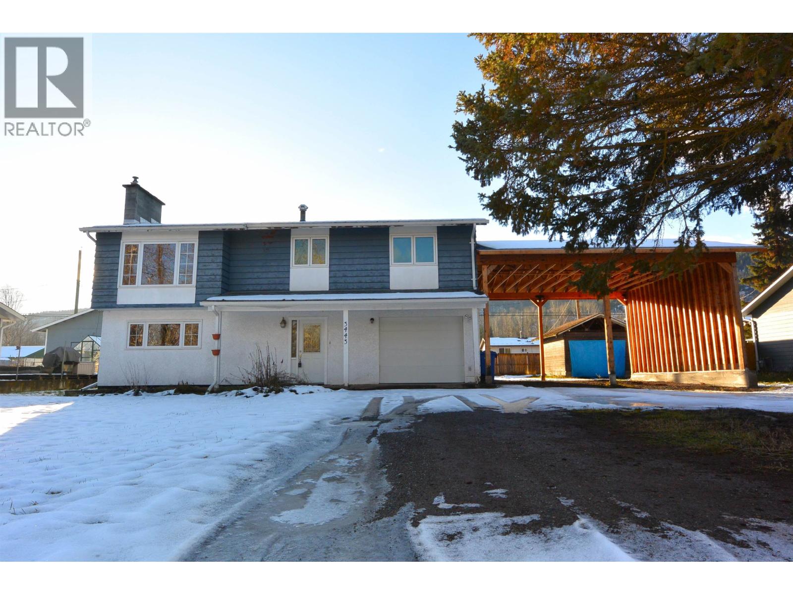 3443 ALFRED Avenue, Smithers